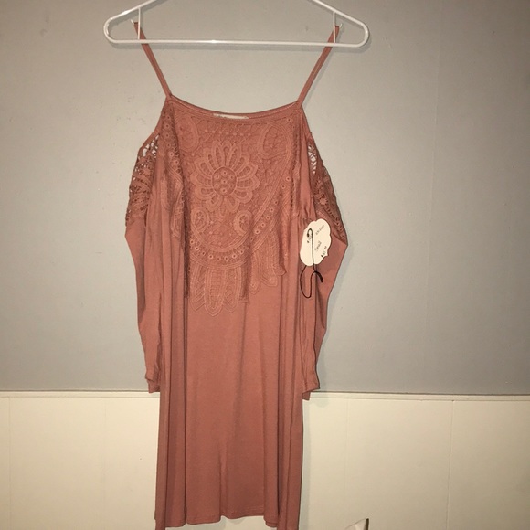 Off the shoulder pink dress - Picture 1 of 3